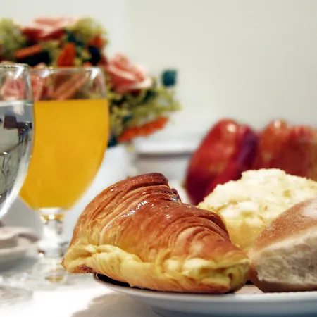 克鲁兹阿尔塔酒店 3* 花地瑪